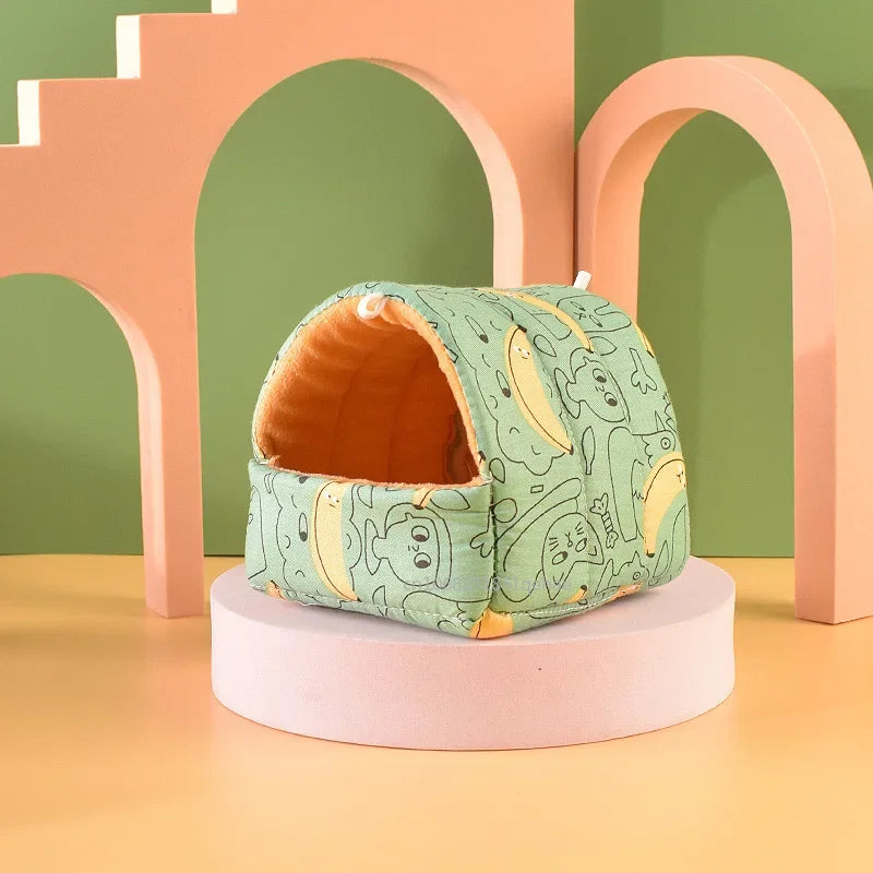 Cute Cartoon Fleece Nest for Small Pets – Hamster Guinea Pig Rat Mice, 4 Sizes S/M/L/XL (3.15–7.87 in / 8–20 cm)