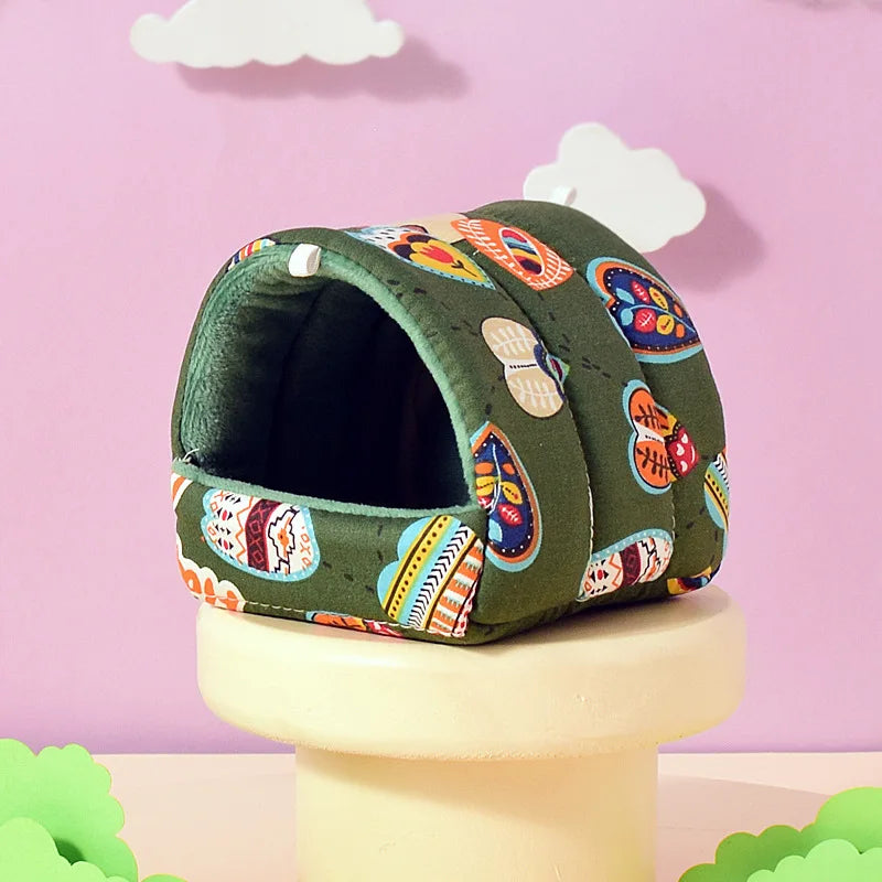 Cute Cartoon Fleece Nest for Small Pets – Hamster Guinea Pig Rat Mice, 4 Sizes S/M/L/XL (3.15–7.87 in / 8–20 cm)
