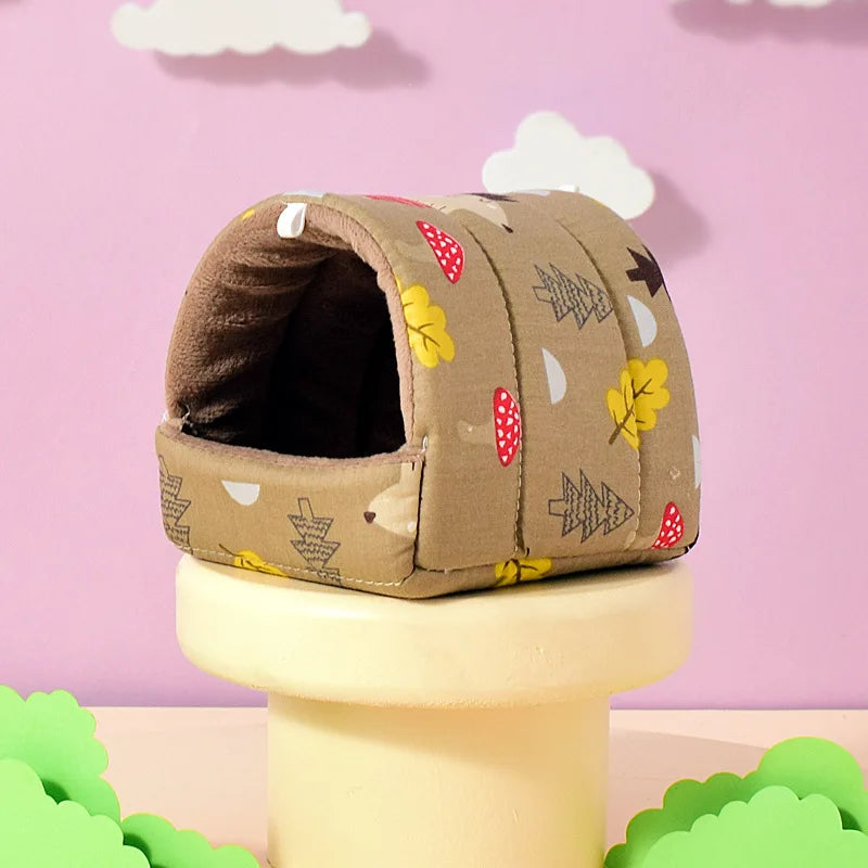 Cute Cartoon Fleece Nest for Small Pets – Hamster Guinea Pig Rat Mice, 4 Sizes S/M/L/XL (3.15–7.87 in / 8–20 cm)