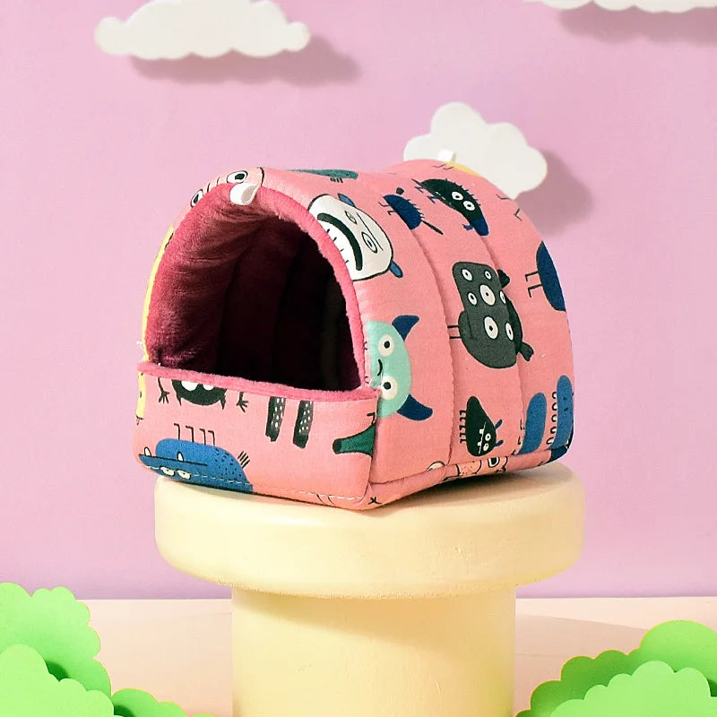 Cute Cartoon Fleece Nest for Small Pets – Hamster Guinea Pig Rat Mice, 4 Sizes S/M/L/XL (3.15–7.87 in / 8–20 cm)